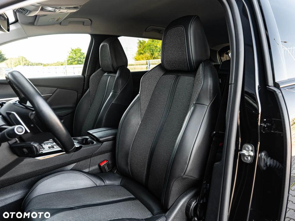 Peugeot 3008 1.5 BlueHDi Allure Pack S&S EAT8 - 20