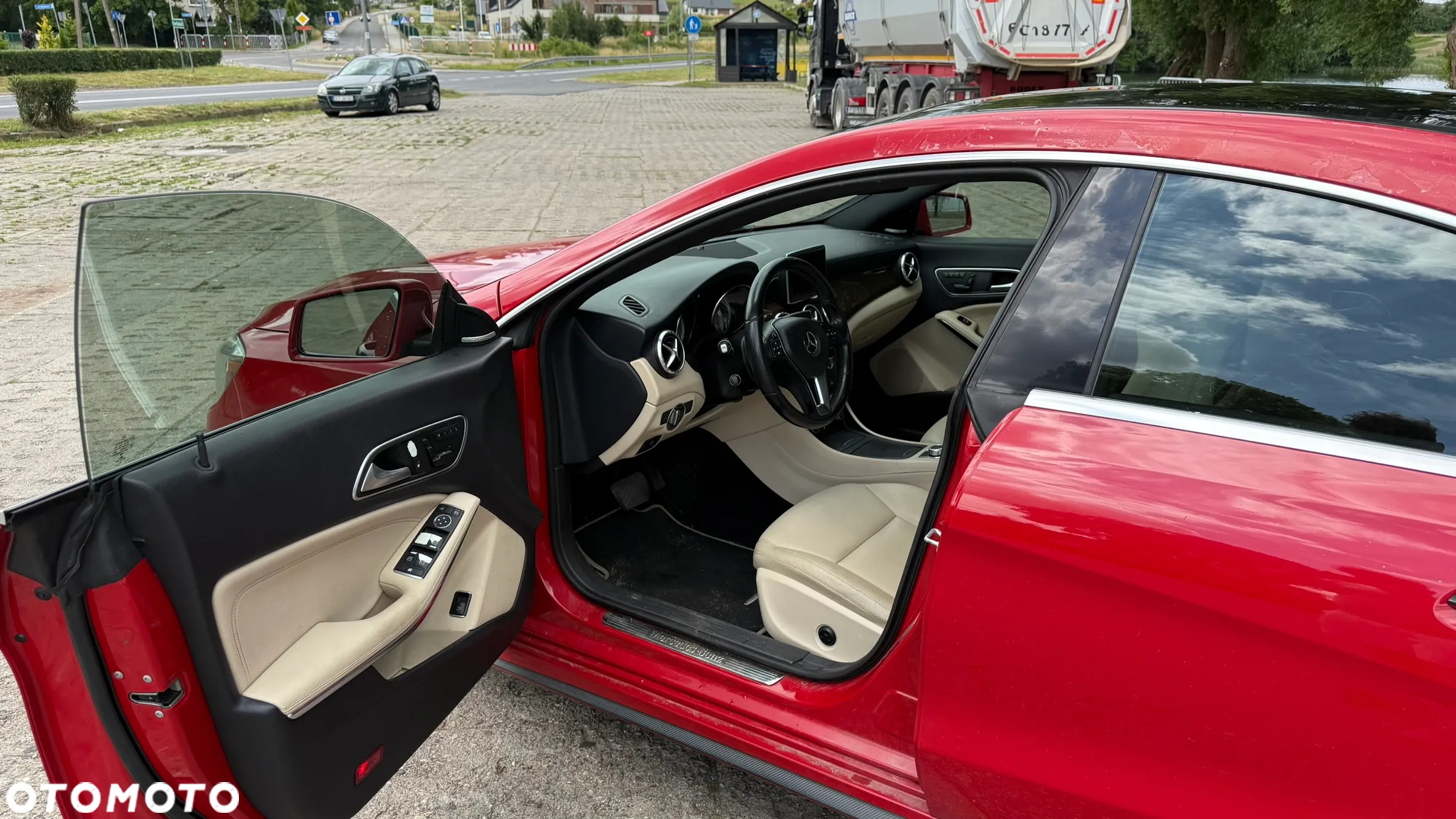 Mercedes-Benz CLA 250 4Matic 7G-DCT AMG Line - 9