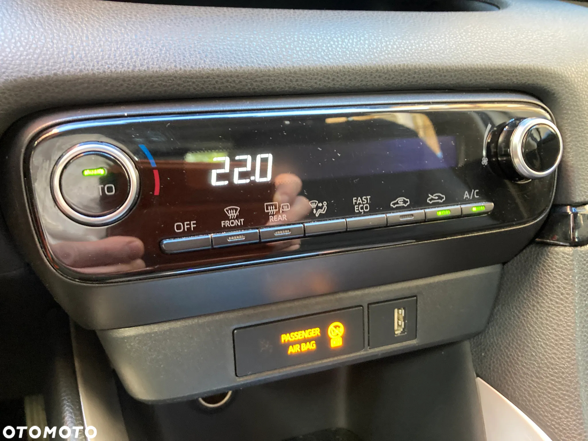 Toyota Yaris 1.5 Premium CVT - 13