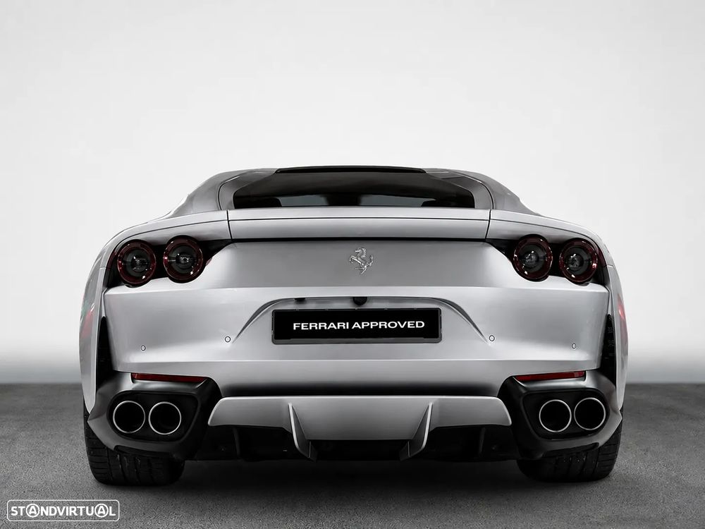 Ferrari 812 Superfast 6.5 V12 - 3