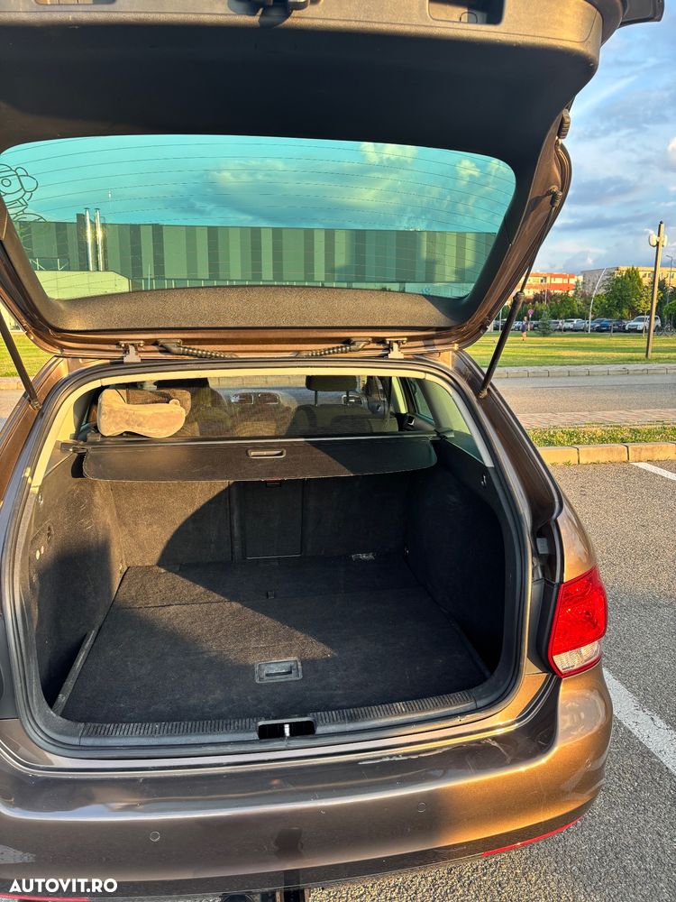 Volkswagen Jetta - 5