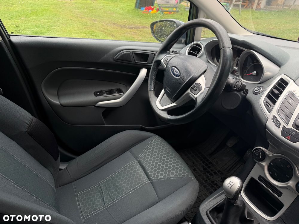 Ford Fiesta 1.6 TDCi Titanium - 17