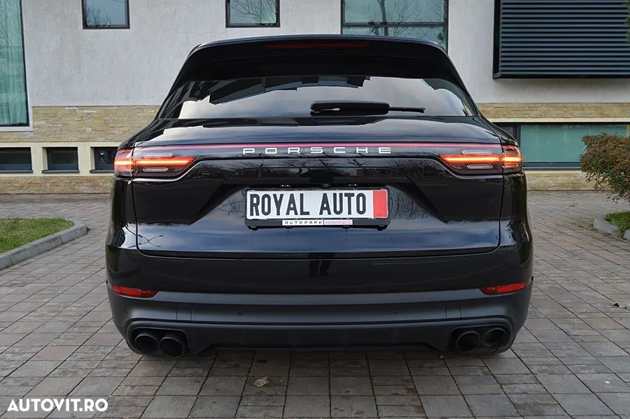 Porsche Cayenne Tiptronic S Platinum Edition - 11