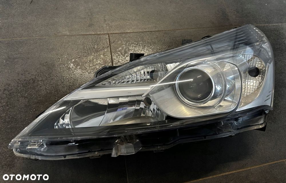 toyota verso lift 2013-2018 reflektor lampa lewa - 2