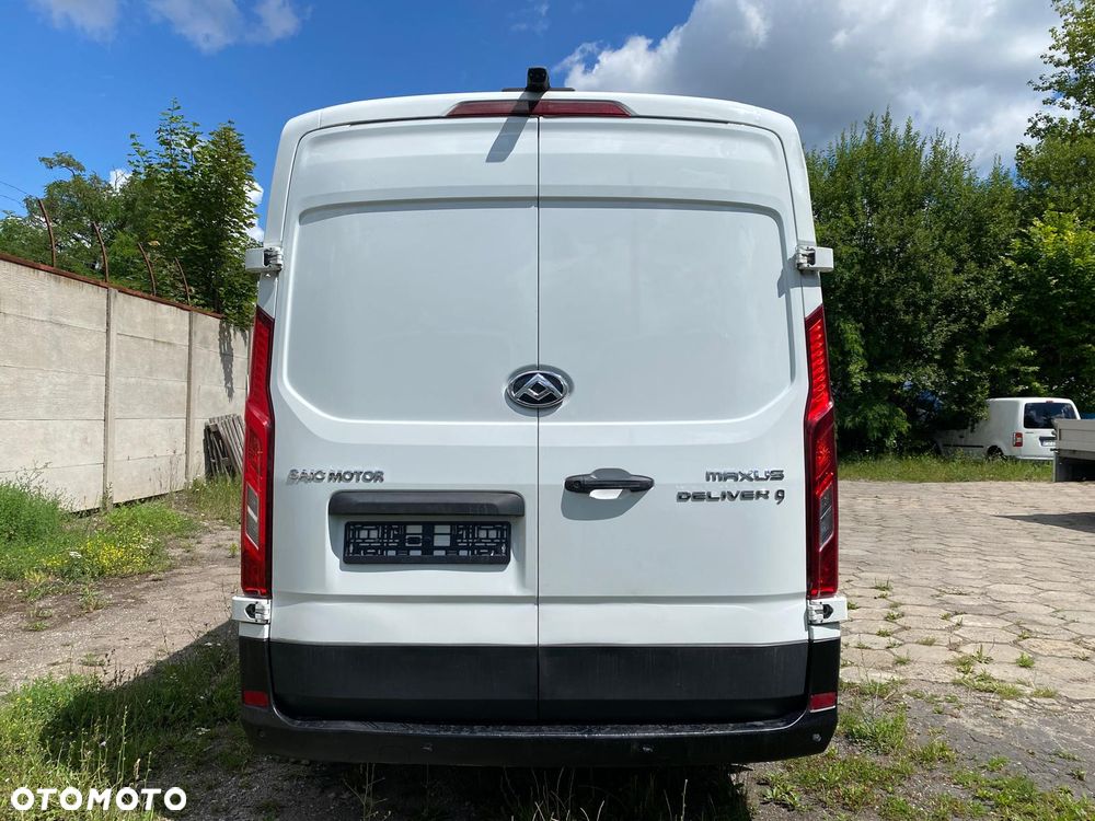 Maxus Deliver 9 - 22