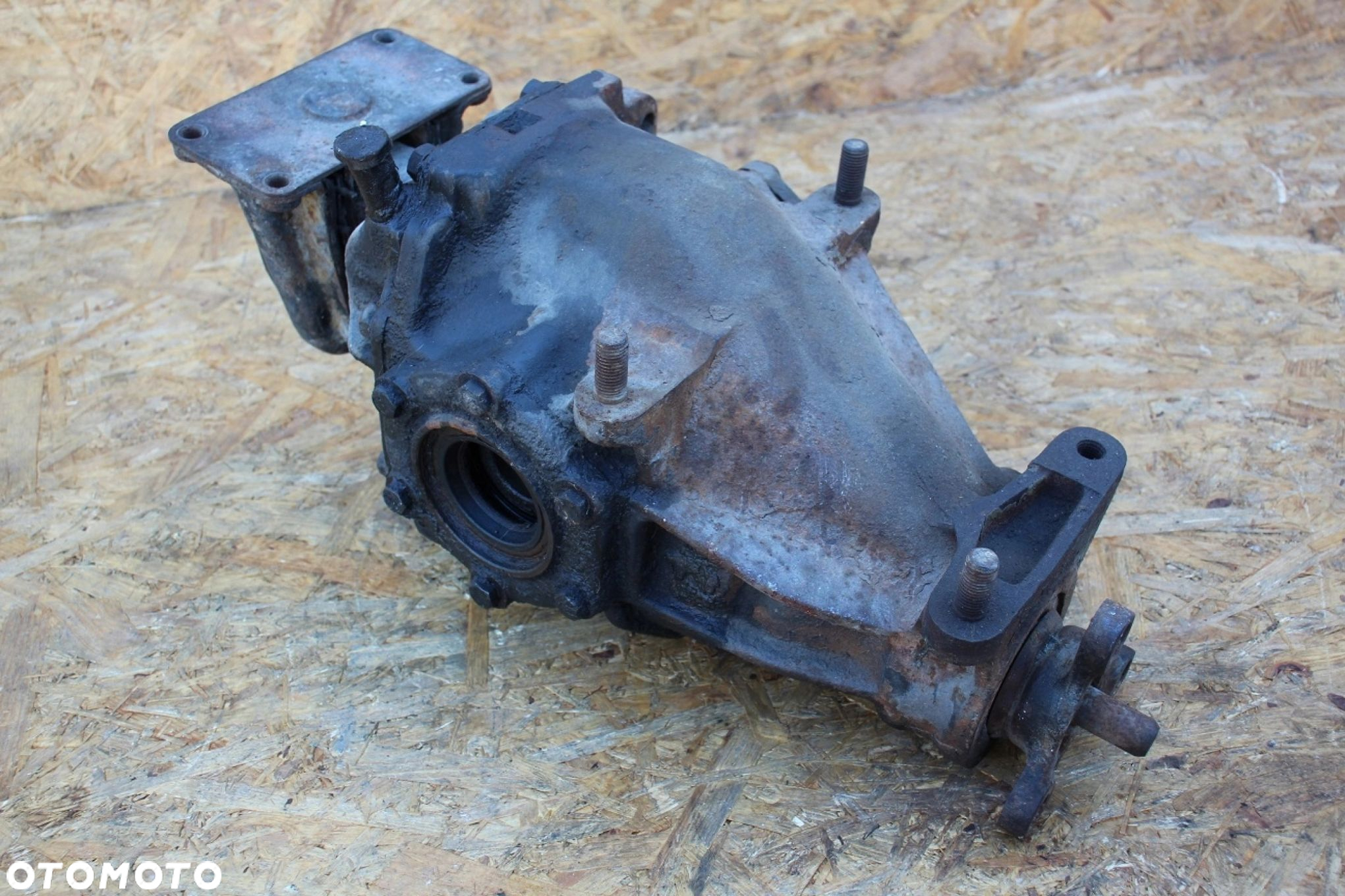 Most dyfer Mercedes w123 przełożenie 3.92 - 6