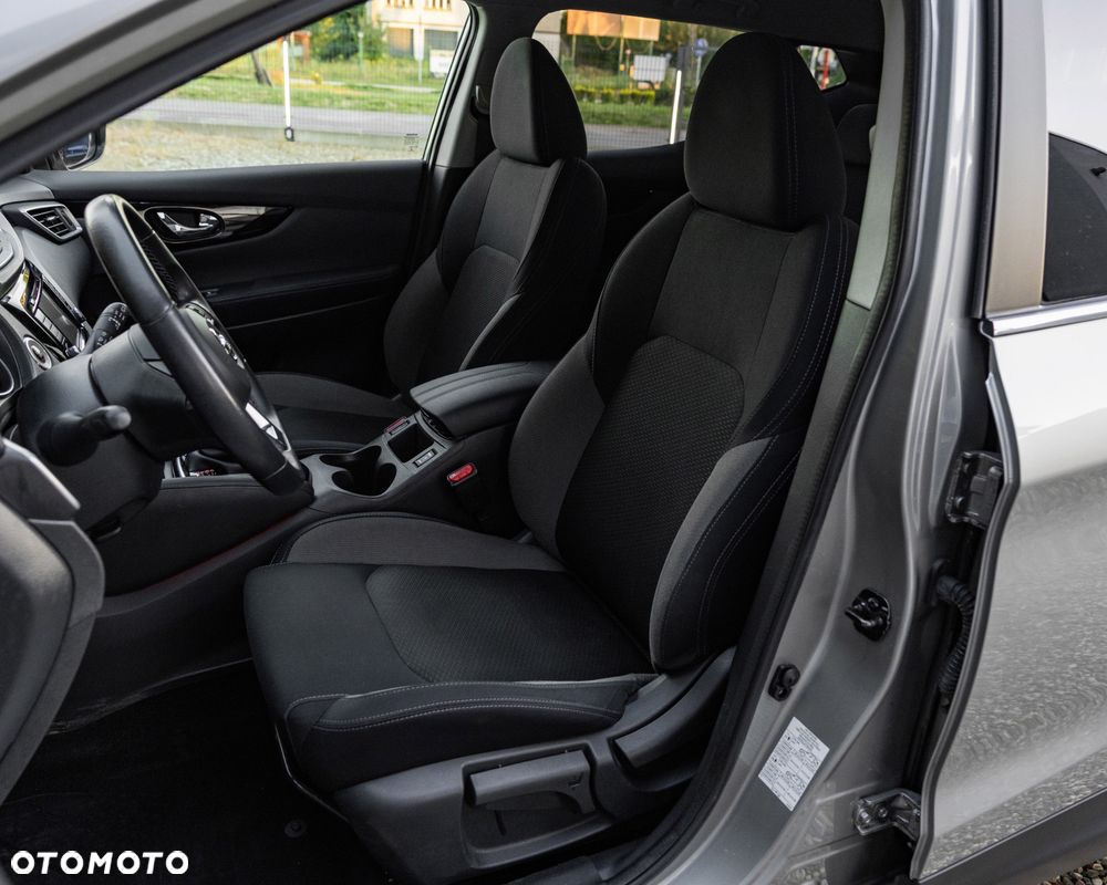 Nissan Qashqai 1.3 DIG-T DCT N-CONNECTA - 31