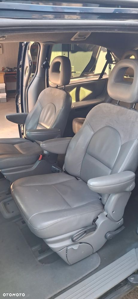 Chrysler Grand Voyager ver-2-8-crd-automatik-limited - 10