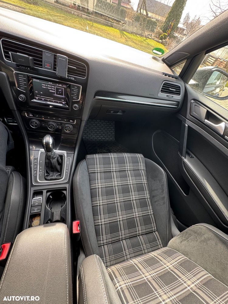 Volkswagen Golf 2.0 TDI DPF BMT DSG GTD - 6