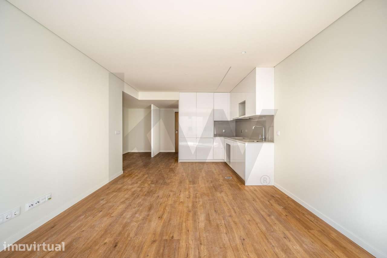 Apartamento T2 com varanda, situado no 1º piso em Vila Nova de Gaia. - Grande imagem: 5/16