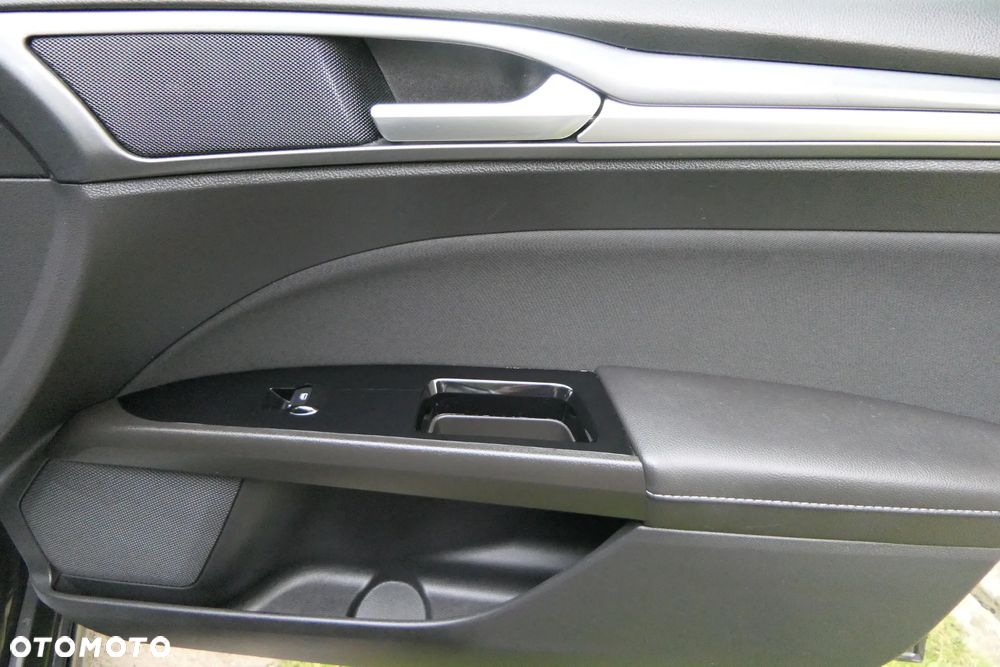 Ford Mondeo 1.5 EcoBoost Titanium - 35