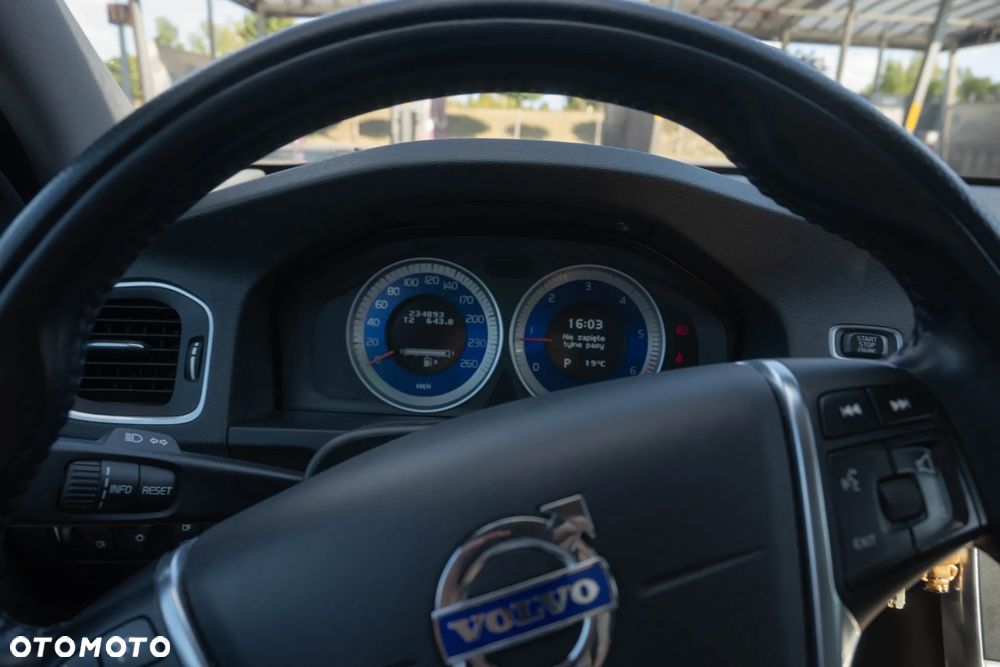 Volvo V60 - 19