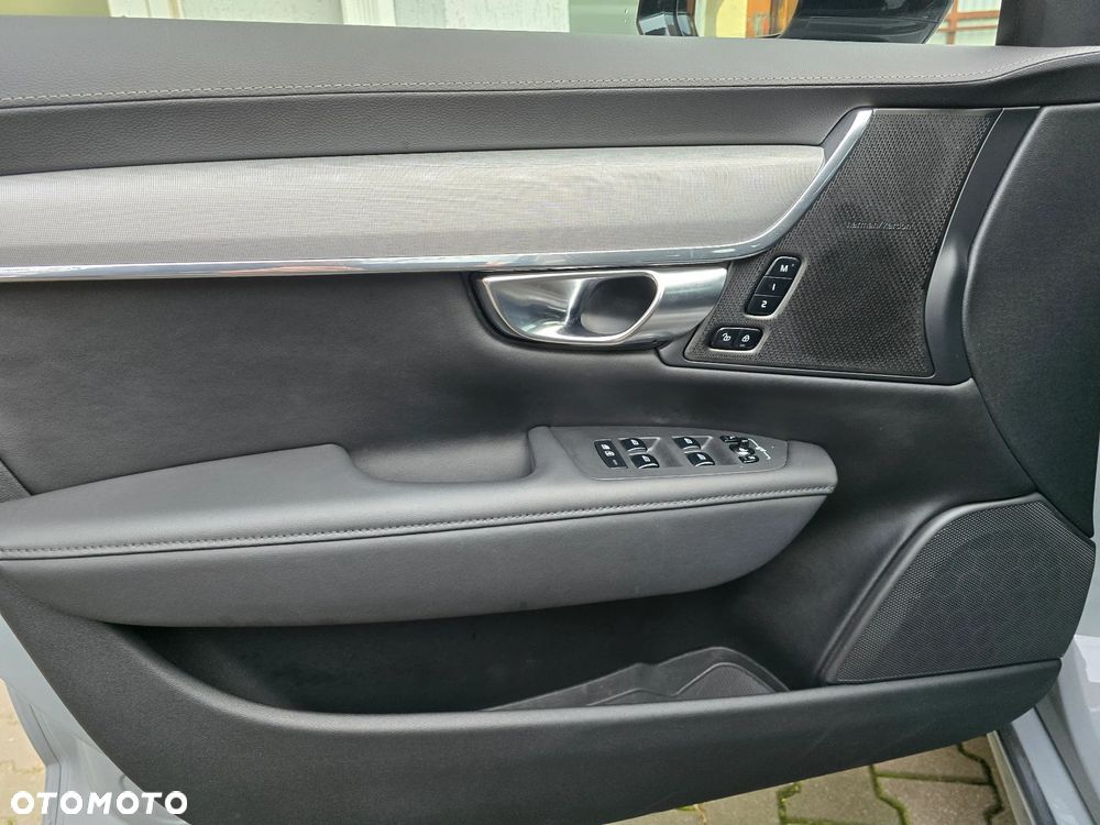 Volvo V90 T6 Recharge AWD Plus Dark - 25