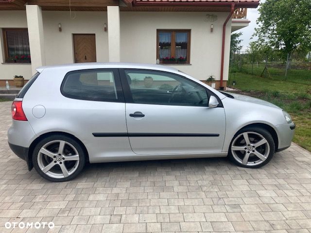 Volkswagen Golf - 16