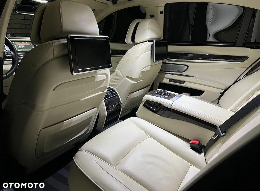 BMW Seria 7 750d xDrive - 6