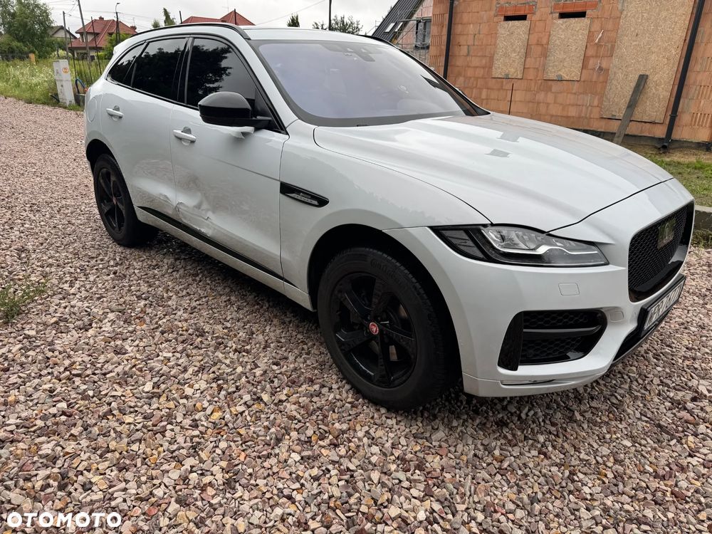 Jaguar F-Pace 2.0 i4P AWD R-Sport - 4