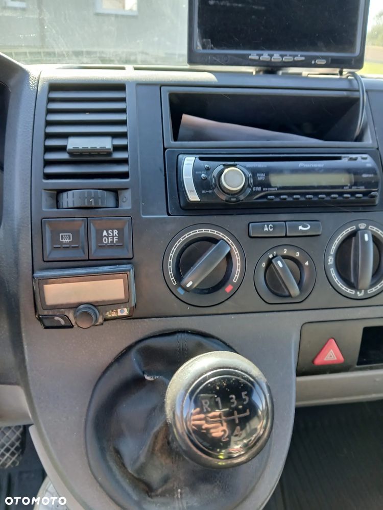 Volkswagen Transporter - 18