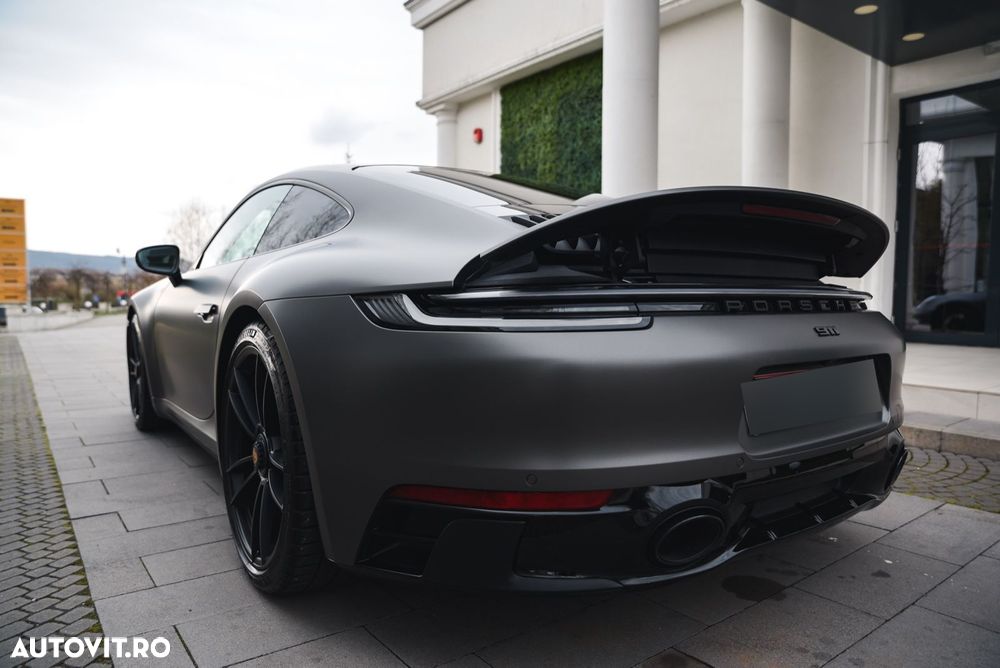Porsche Carrera GT - 7