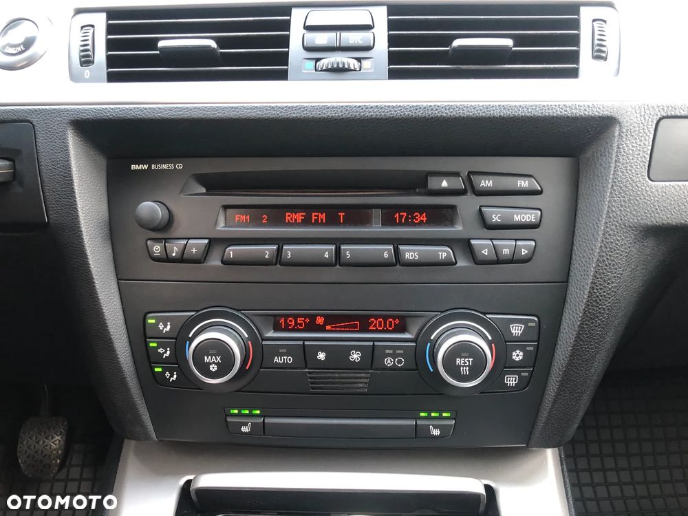 BMW Seria 3 318i - 14