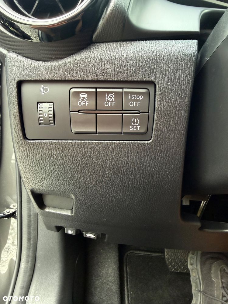 Mazda 2 SKYACTIV-G 90 Exclusive-Line - 9