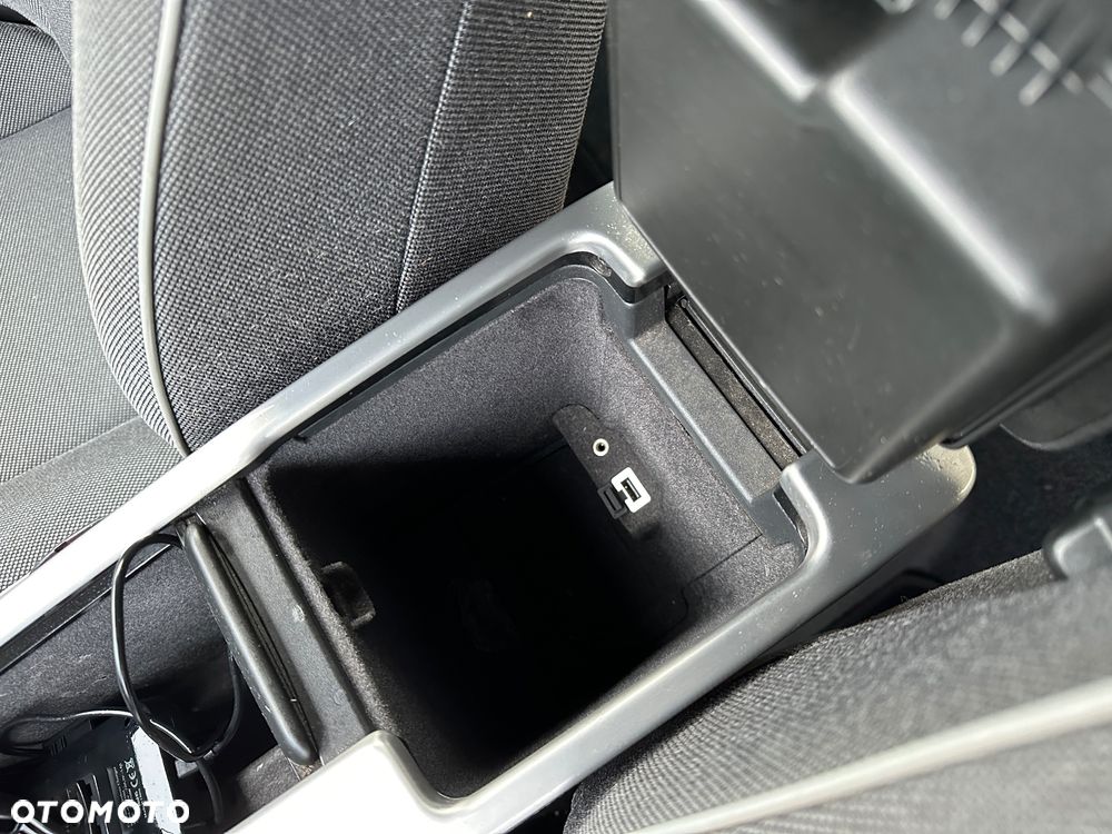 Volvo C30 1.6 Momentum - 28