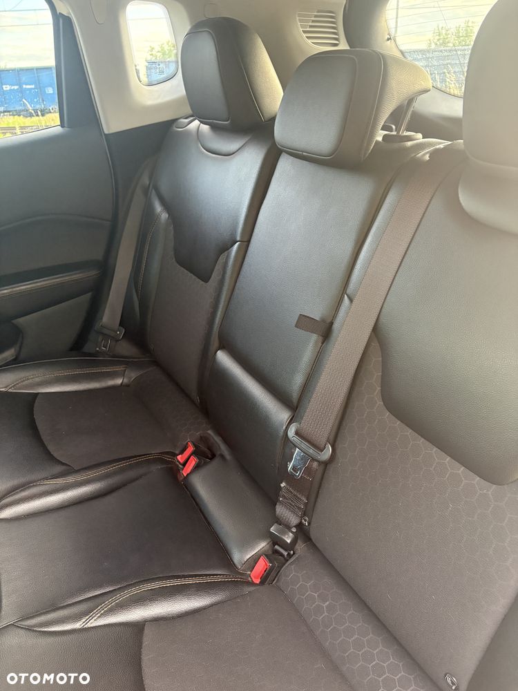 Jeep Compass - 5
