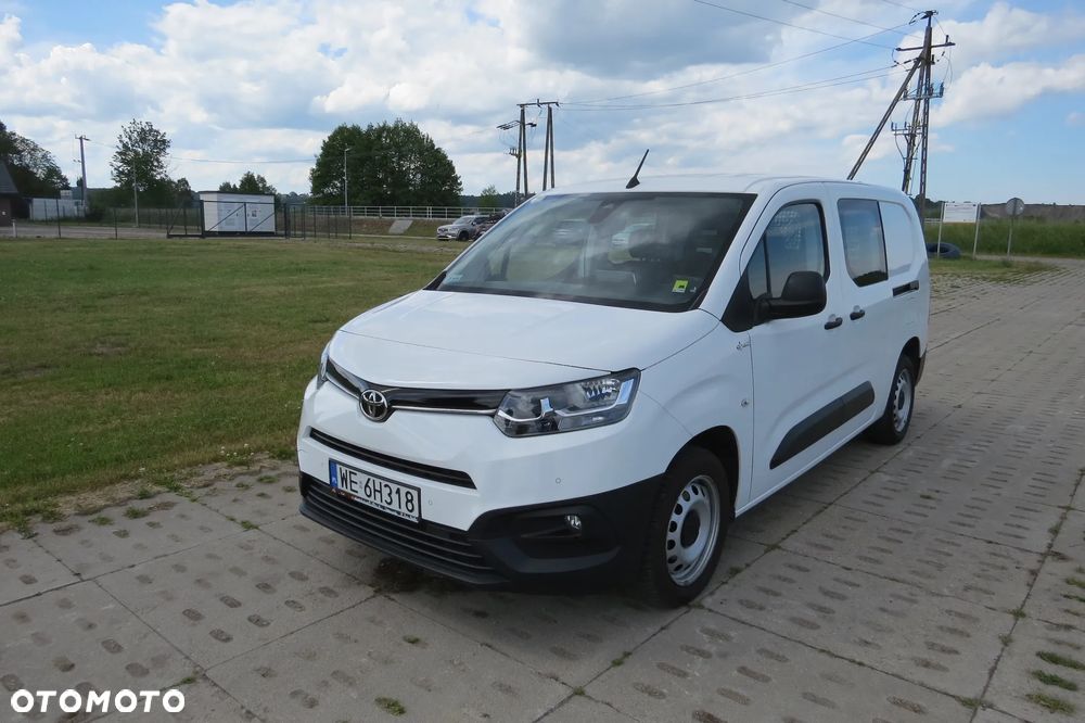 Toyota Proace City 1.2 D-4t 130km A/t Long Brygadówka - 2