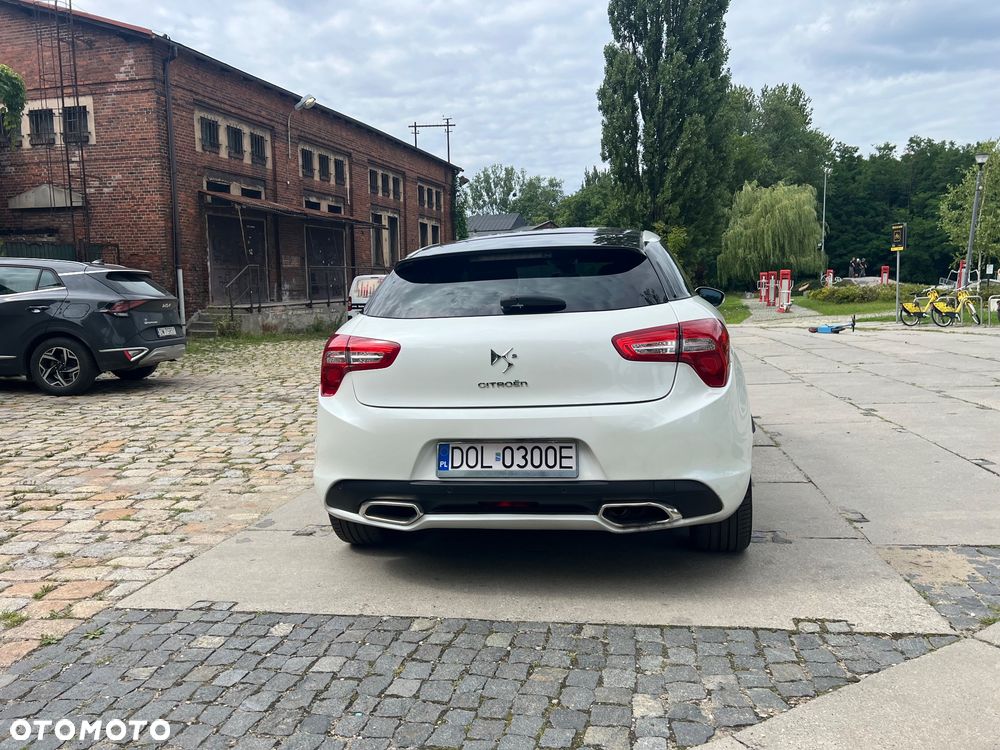 Citroën DS5 1.6 THP SoChic - 4