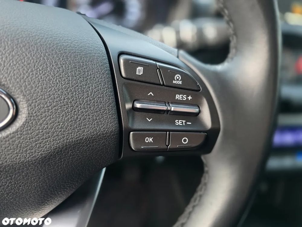 Hyundai i30 1.6 D Comfort - 23