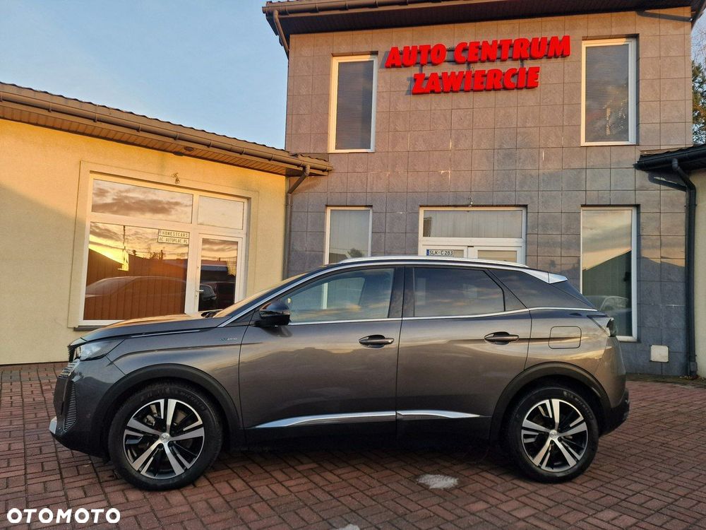 Peugeot 3008 1.6 PureTech HYbrid GT Line S&S EAT8 - 5
