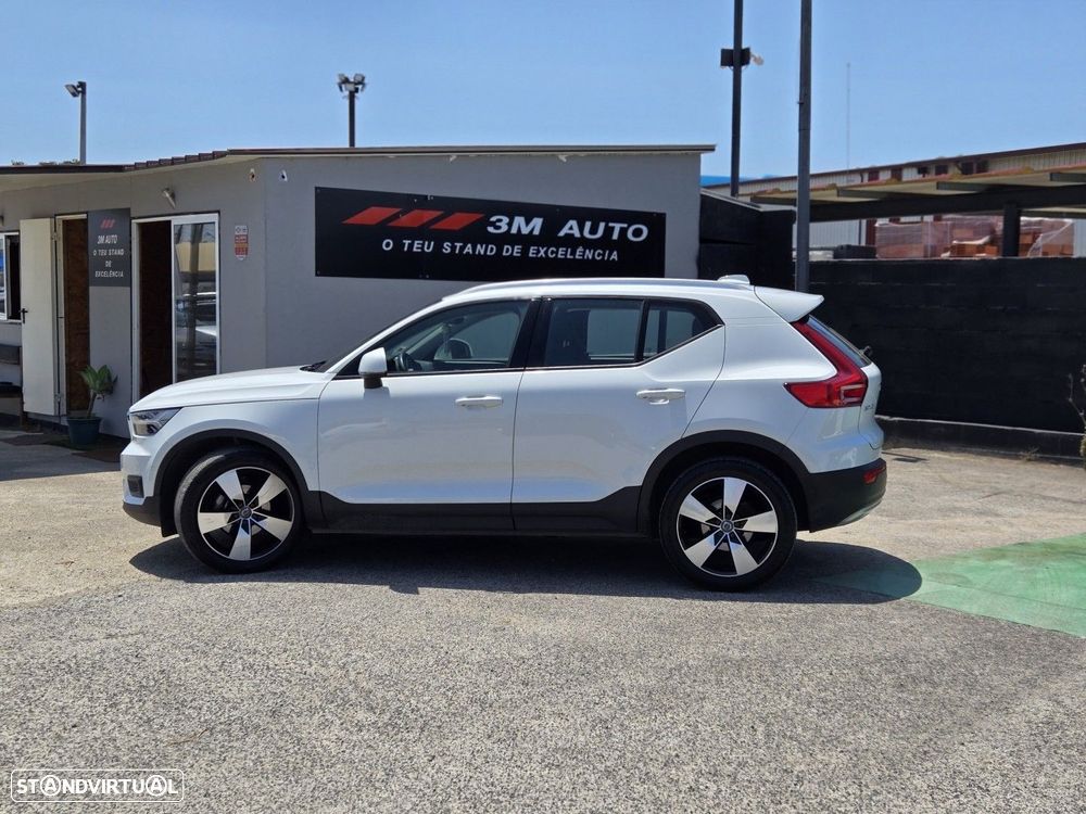 Volvo XC 40 1.5 T2 Momentum - 2