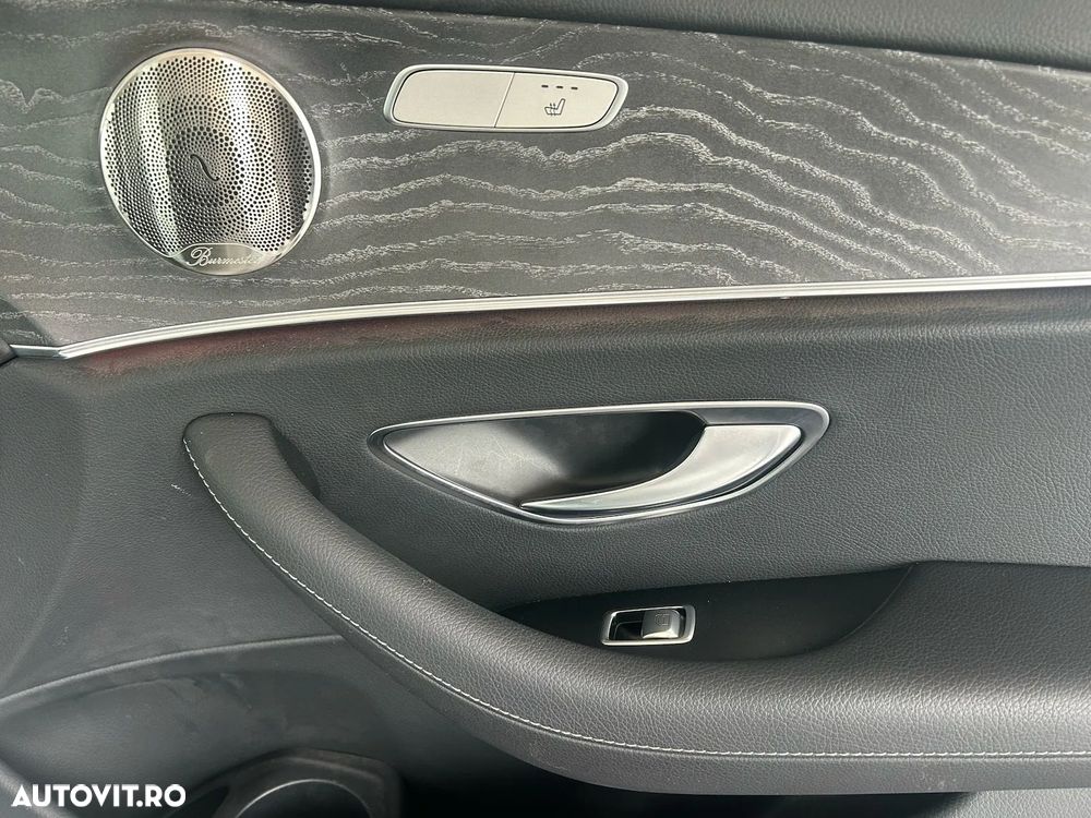 Mercedes-Benz E 300 de Aut. - 17