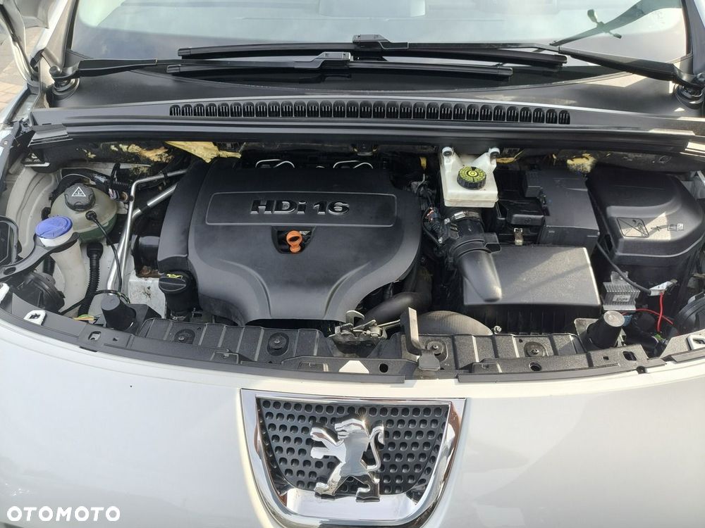 Peugeot 3008 HDi FAP 150 Family - 34