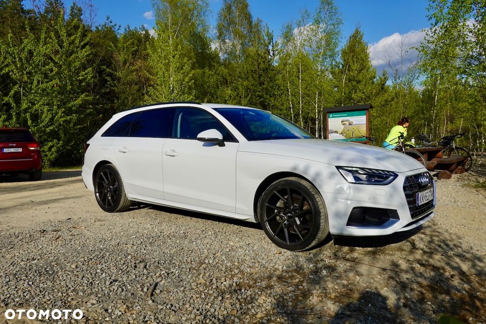 Audi A4 Avant 40 TDI quattro S tronic advanced - 12