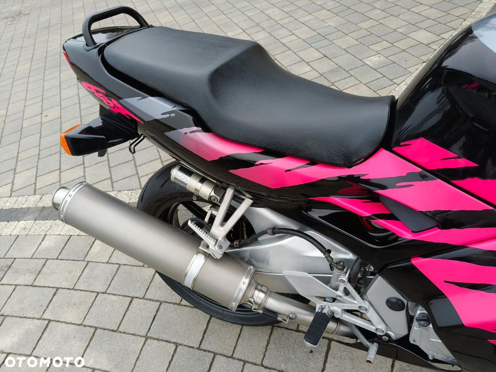 Honda CBR - 11