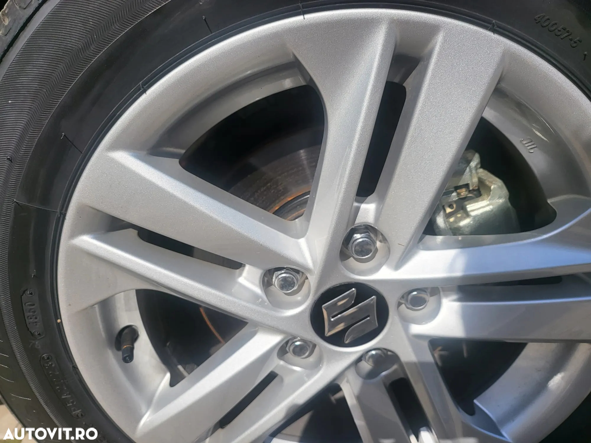 Suzuki Swace 1.8 E-CVT HEV Passion - 6