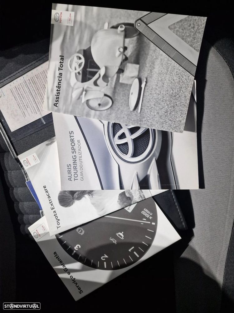 Toyota Auris Touring Sports - 24