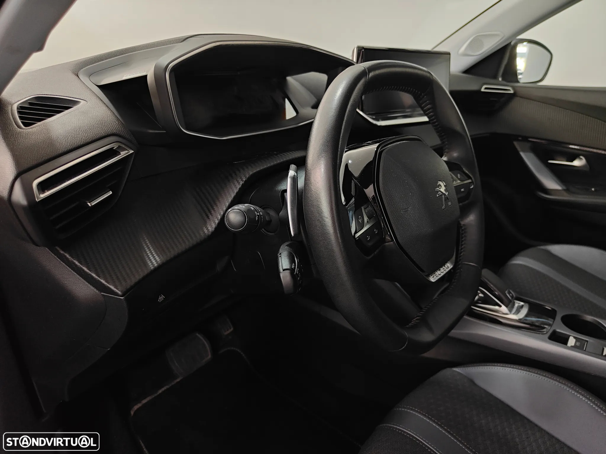 Peugeot 2008 1.2 PureTech Allure EAT8 - 53