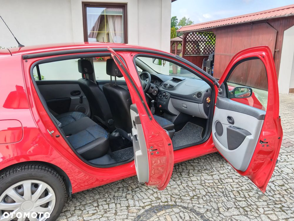 Renault Clio 1.2 16V Expression - 7