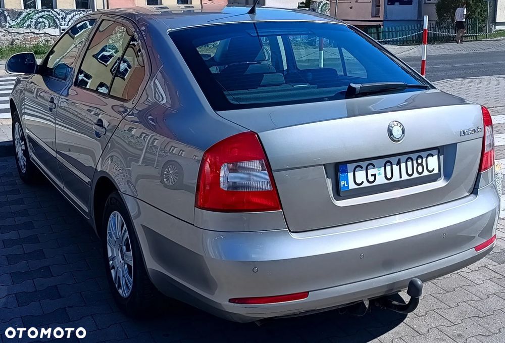 Skoda Octavia 1.6 IMPULS EDITION - 12