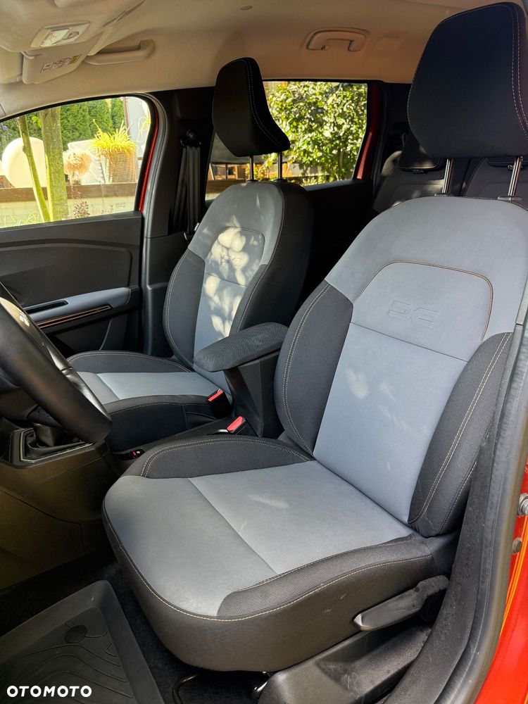 Dacia Jogger 1.6 Full Hybrid 140 Extreme+ MMT 7os - 18