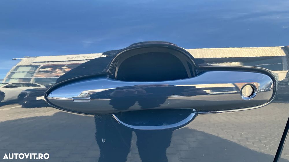 Toyota Corolla Cross - 11