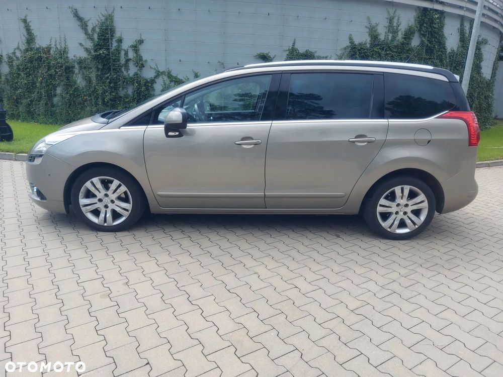 Peugeot 5008 HDI 160 Automatik Allure - 2