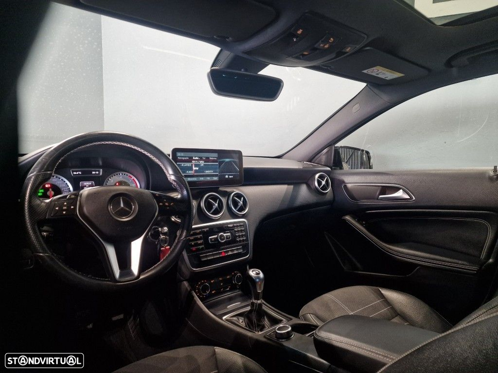 Mercedes-Benz A 200 d AMG Line - 18