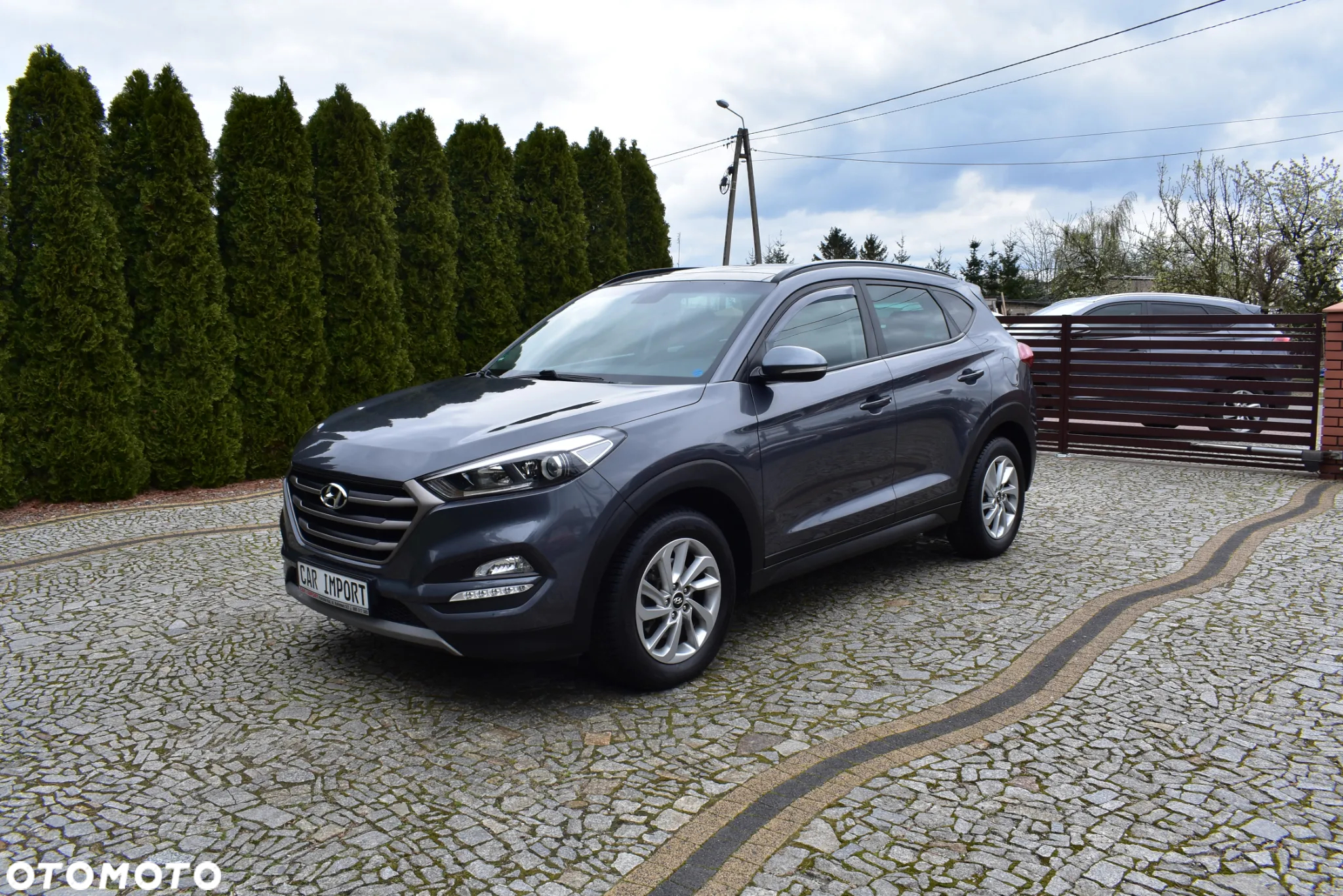 Hyundai Tucson blue 1.7 CRDi 2WD Intro Edition - 12