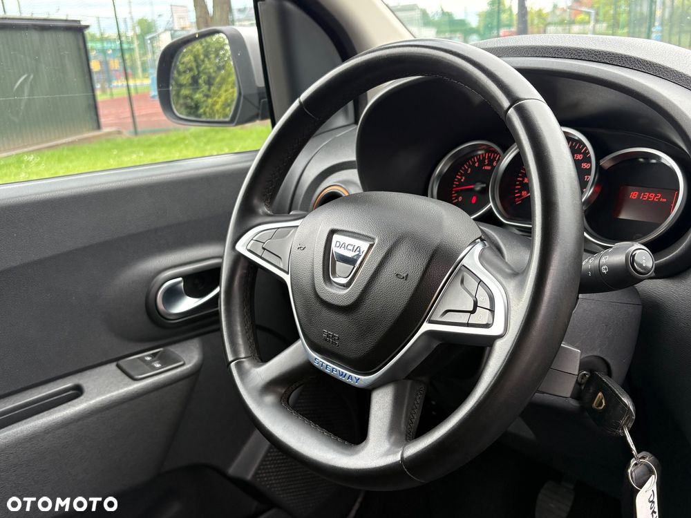 Dacia Dokker dCi 90 Stepway Celebration - 16