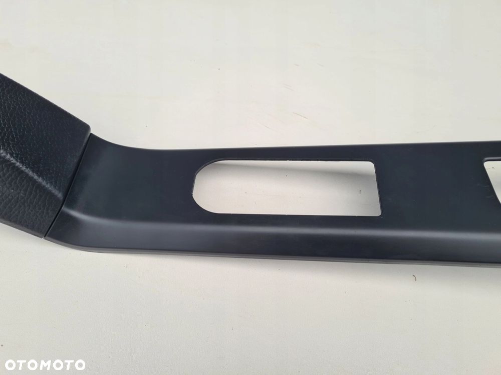 VW T5 T5 LIFT MULTIVAN tapicerka osłona boczka lewy przód 7H5868087 - 2