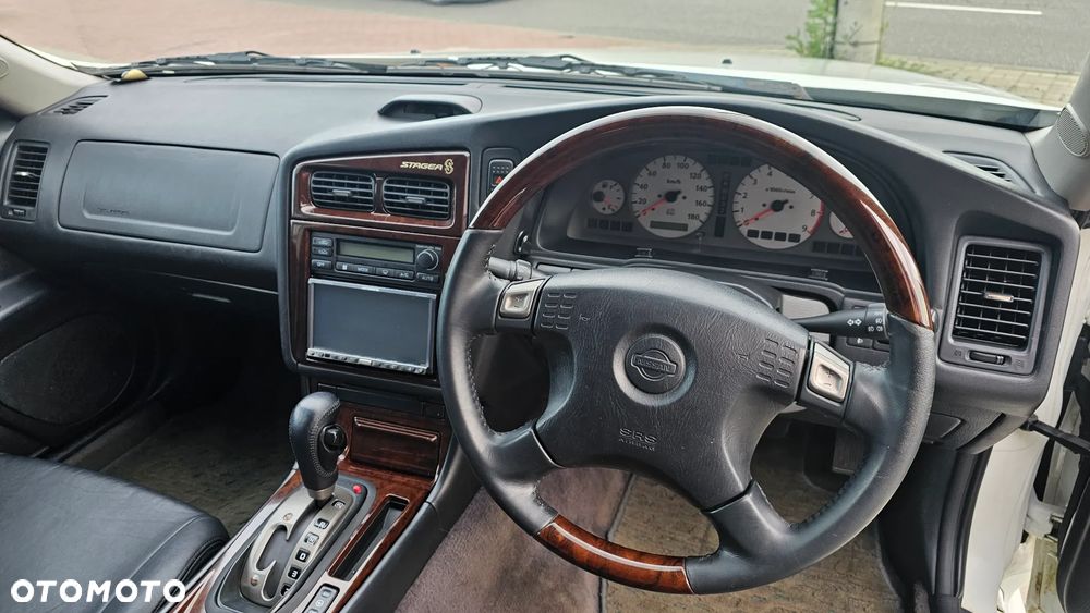 Nissan Skyline - 17