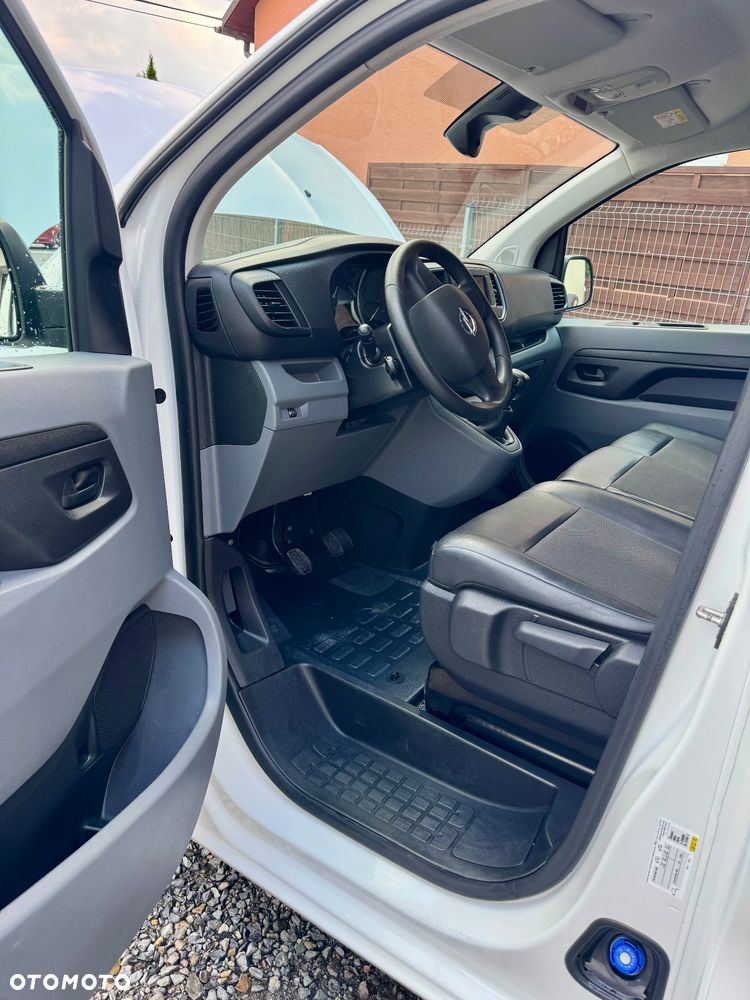 Opel Vivaro - 25