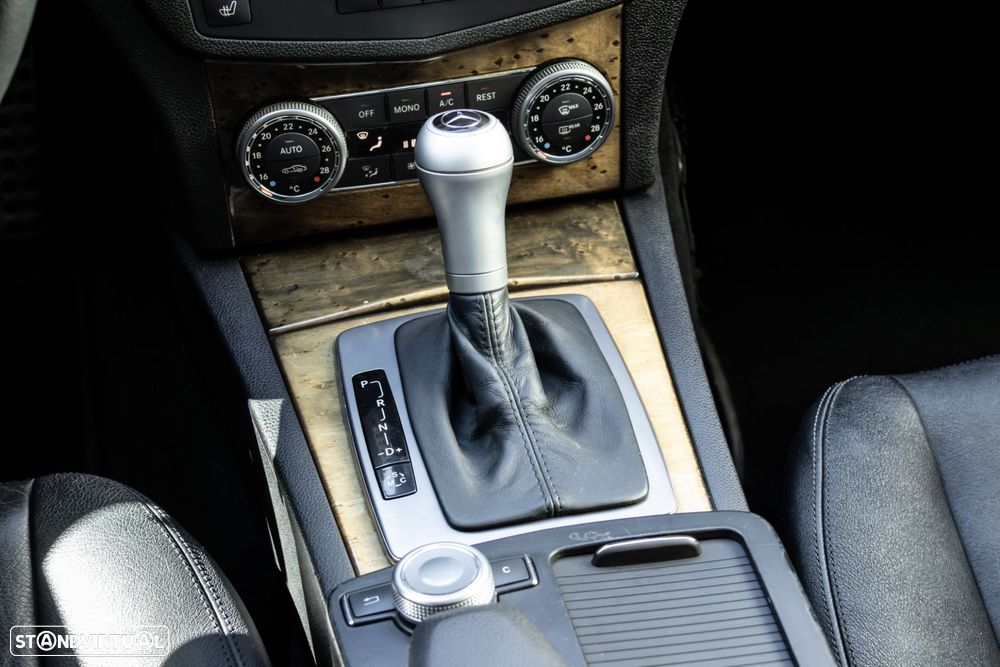 Mercedes-Benz C 320 - 25